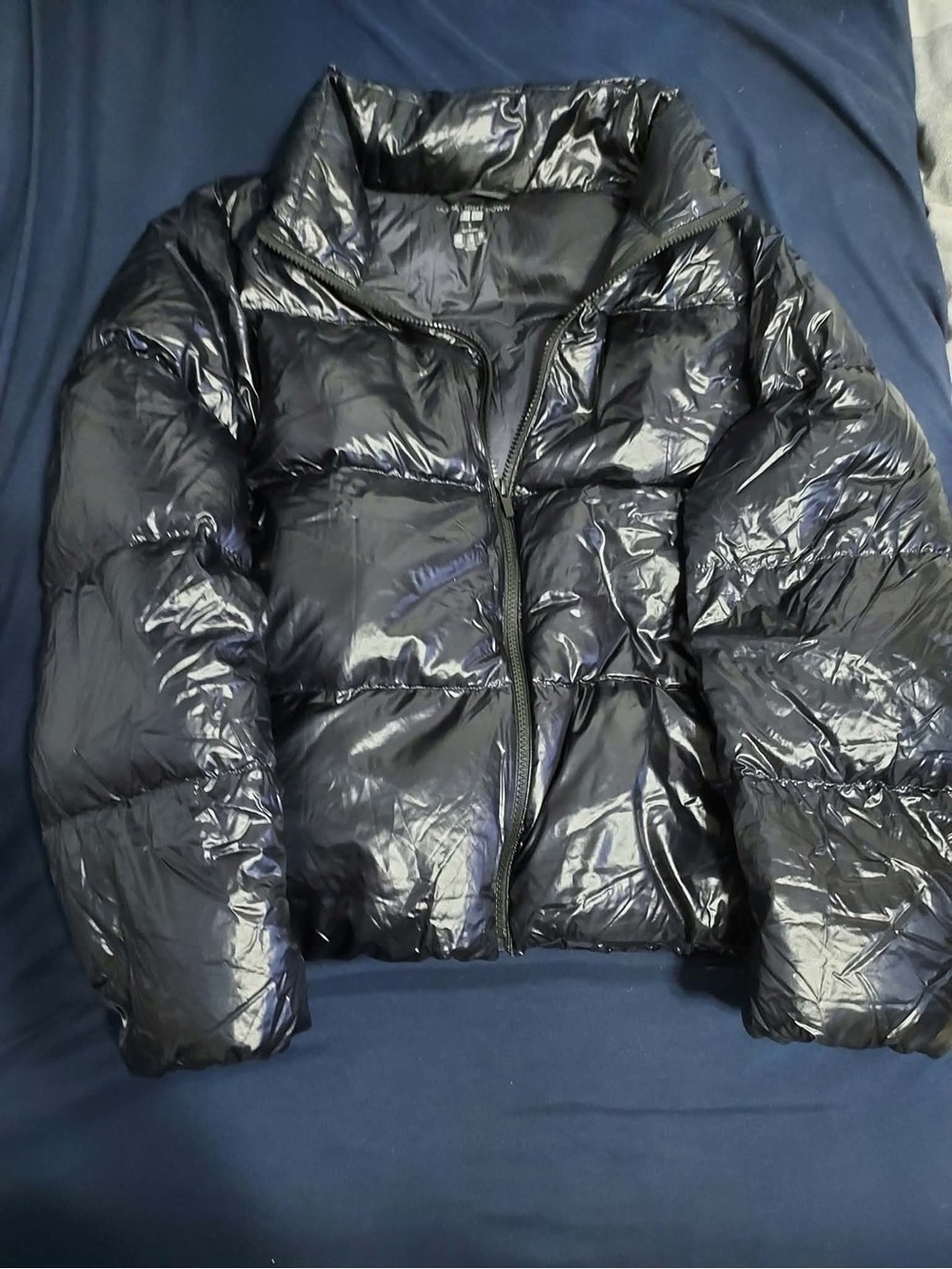 Uniqlo Womens Shiny Black Puffer Jacket